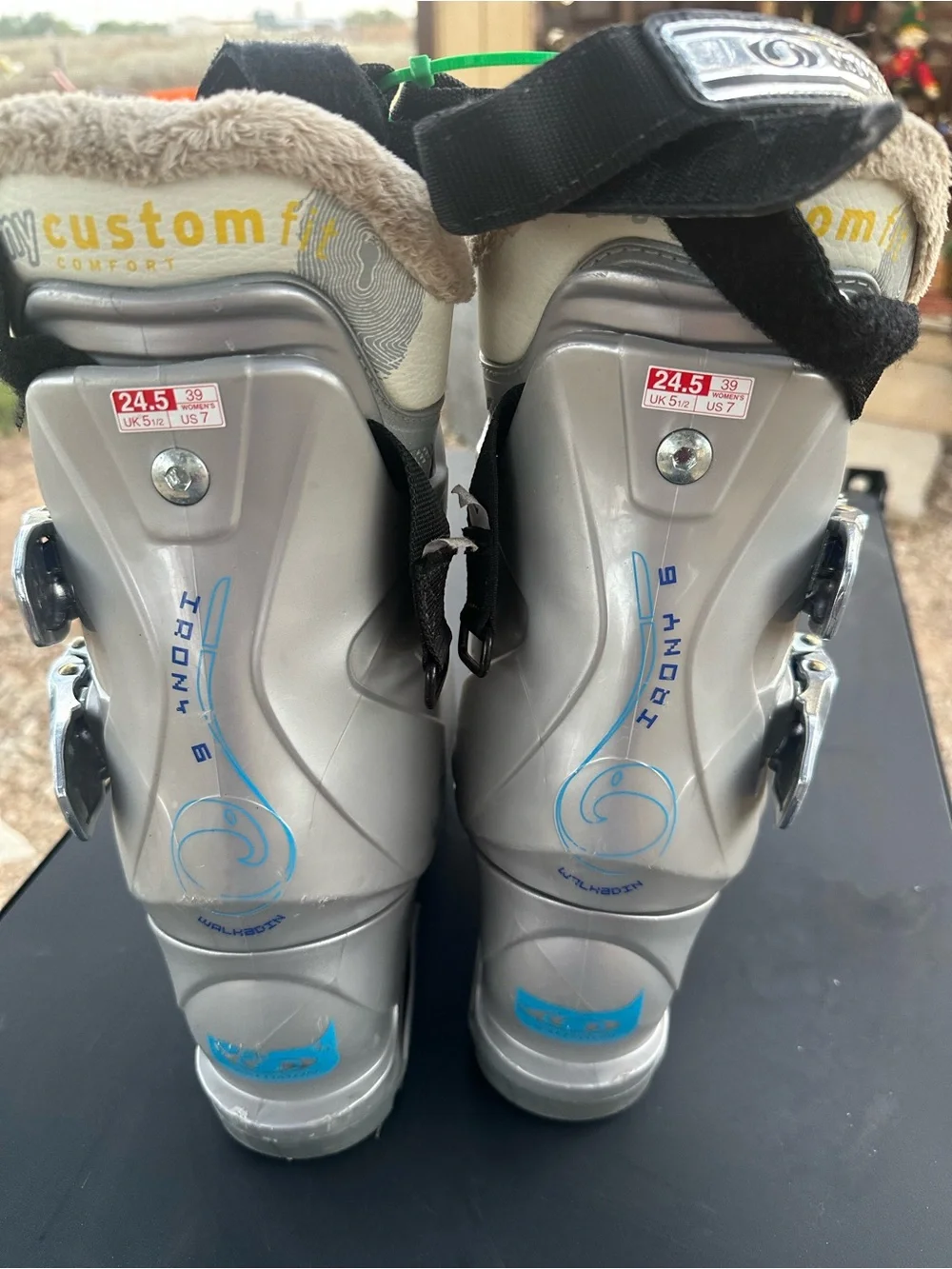 Women's Salomon Irony 6 Ski Boots - Size 7